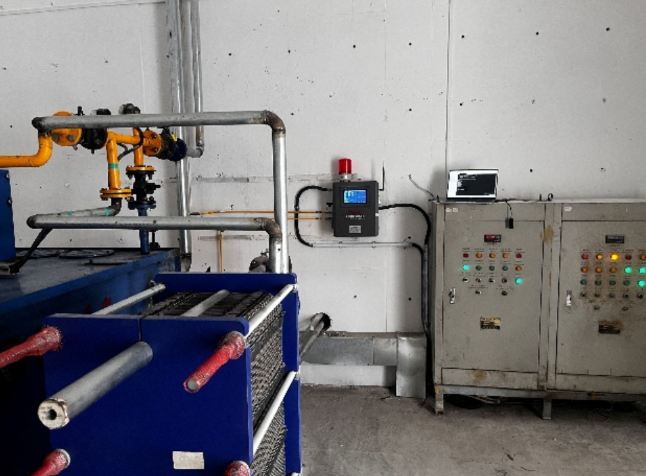 新疆中材回轉窯減速機稀油站在線監測系統應用案例